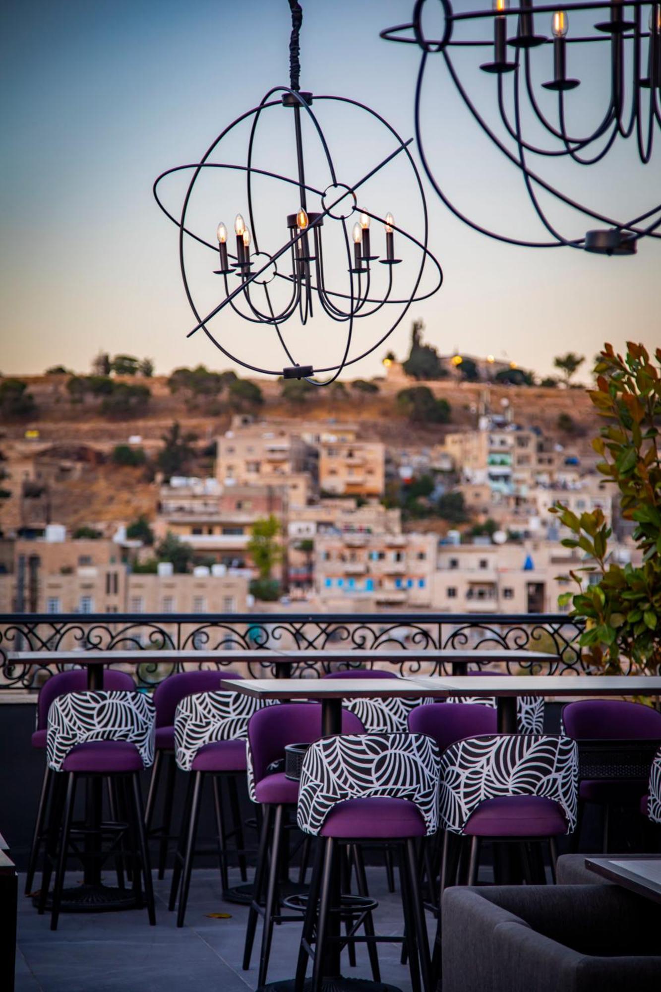 Hotel Philosophy Amman Esterno foto